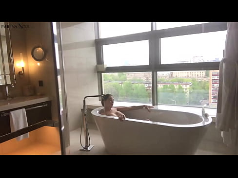 ❤️ Асар бяцхан хүүгийн хүсэл тэмүүлэлтэйгээр jerking унтраах түүний Pussy нь угаалгын өрөөнд Порно манайд ❌️